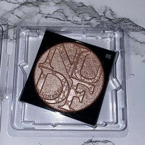 NWOB Dior Nude Highlighter 05
Never used
No box
Sold in pan 
No compact